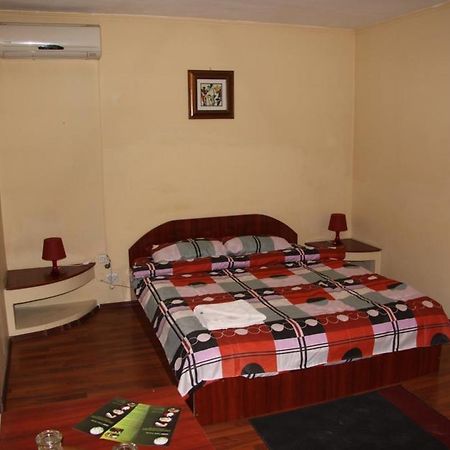 Hotel Casa Verde Prosper Bukareszt Zewnętrze zdjęcie